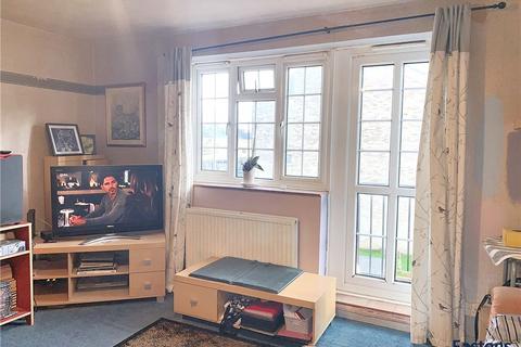 2 bedroom flat for sale, Preston Manor Road, Surrey KT20
