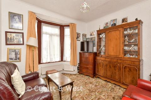 Petlands Road, Haywards Heath RH16