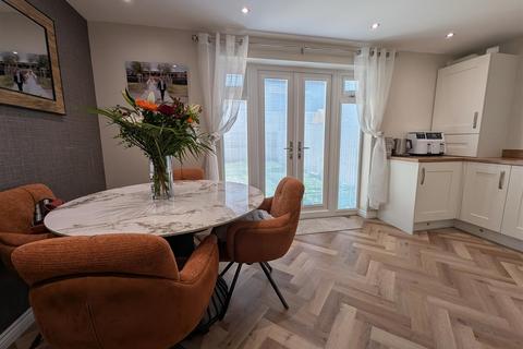 3 bedroom terraced house for sale, Bobbin Crescent, Darlington