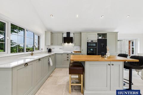4 bedroom detached bungalow for sale, Oaks Cottage, Wicketthorn, Kirkpatrick Fleming, DG11