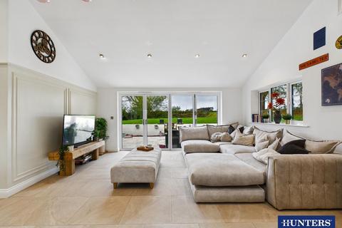 4 bedroom detached bungalow for sale, Oaks Cottage, Wicketthorn, Kirkpatrick Fleming, DG11
