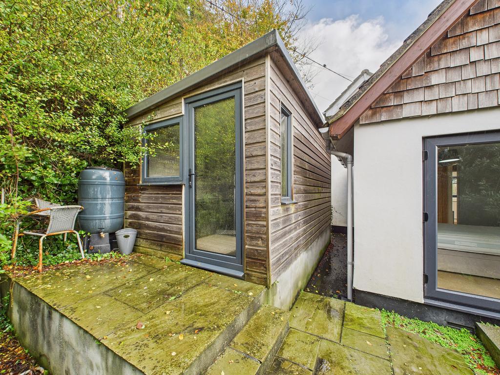 Cam05627 g0 pr0024 still031