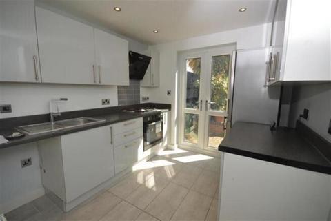2 bedroom end of terrace house for sale, 156 Church Street, Braintree, Essex, CM7 5LA