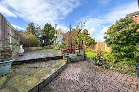 3 bedroom detached bungalow for sale, Briarfields Lane, Worrall, S35