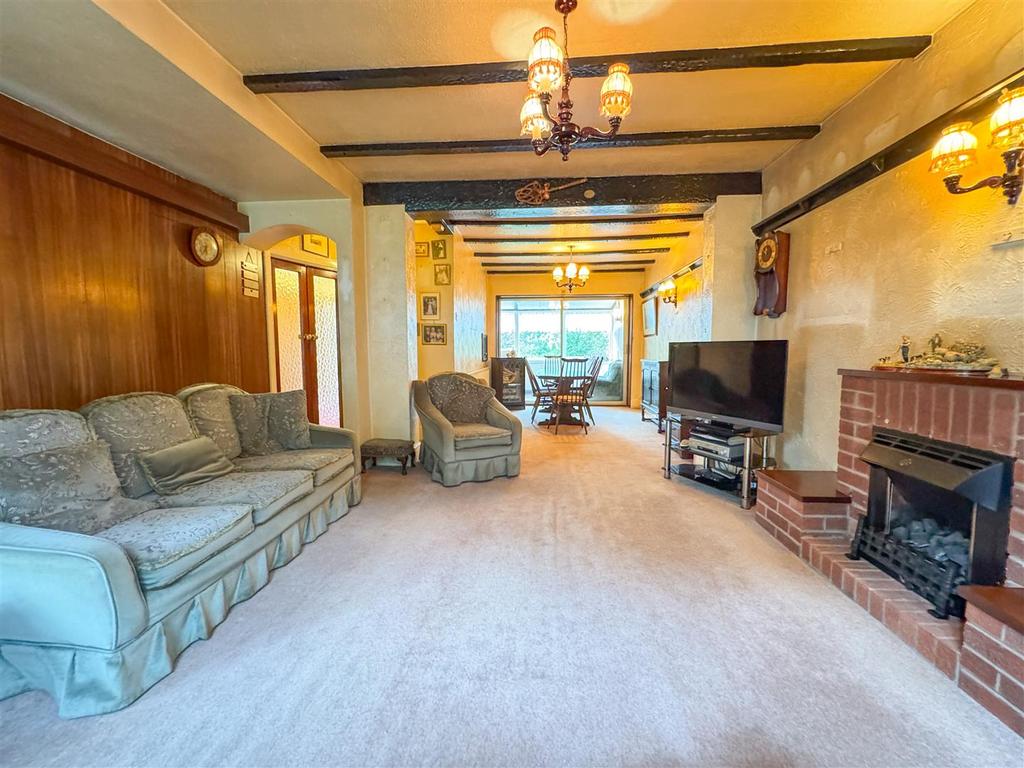 Lounge dining room