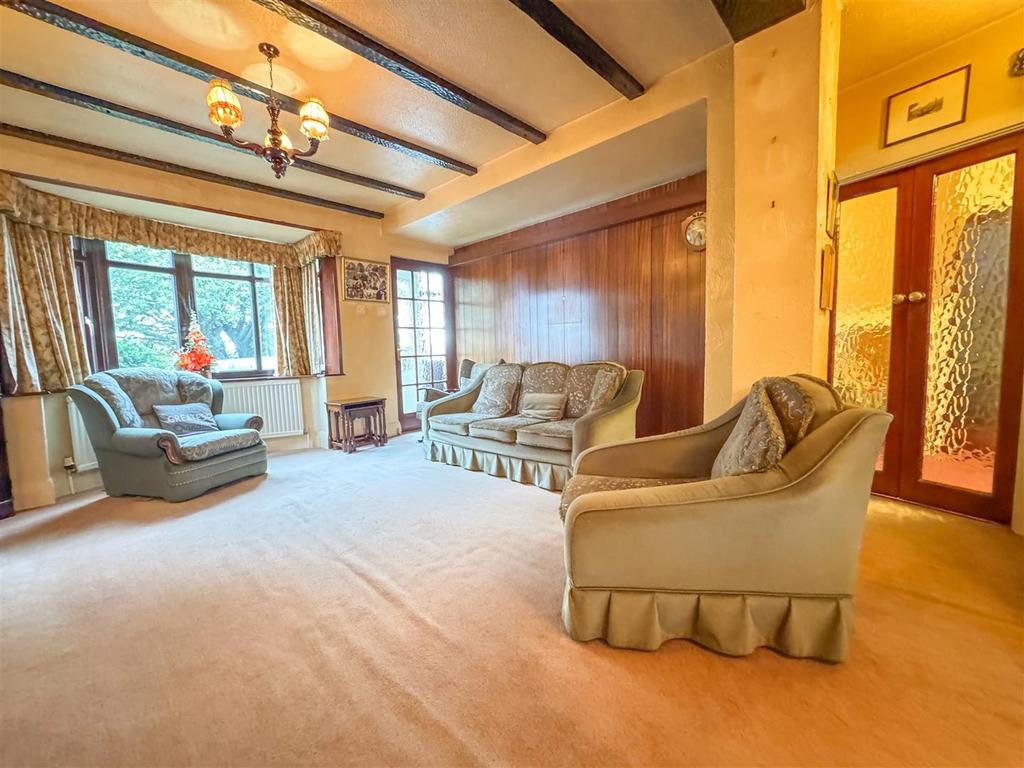 Lounge dining room