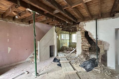 3 bedroom semi-detached house for sale, 22 Jasper Road, Crystal Palace, London, SE19 1SJ