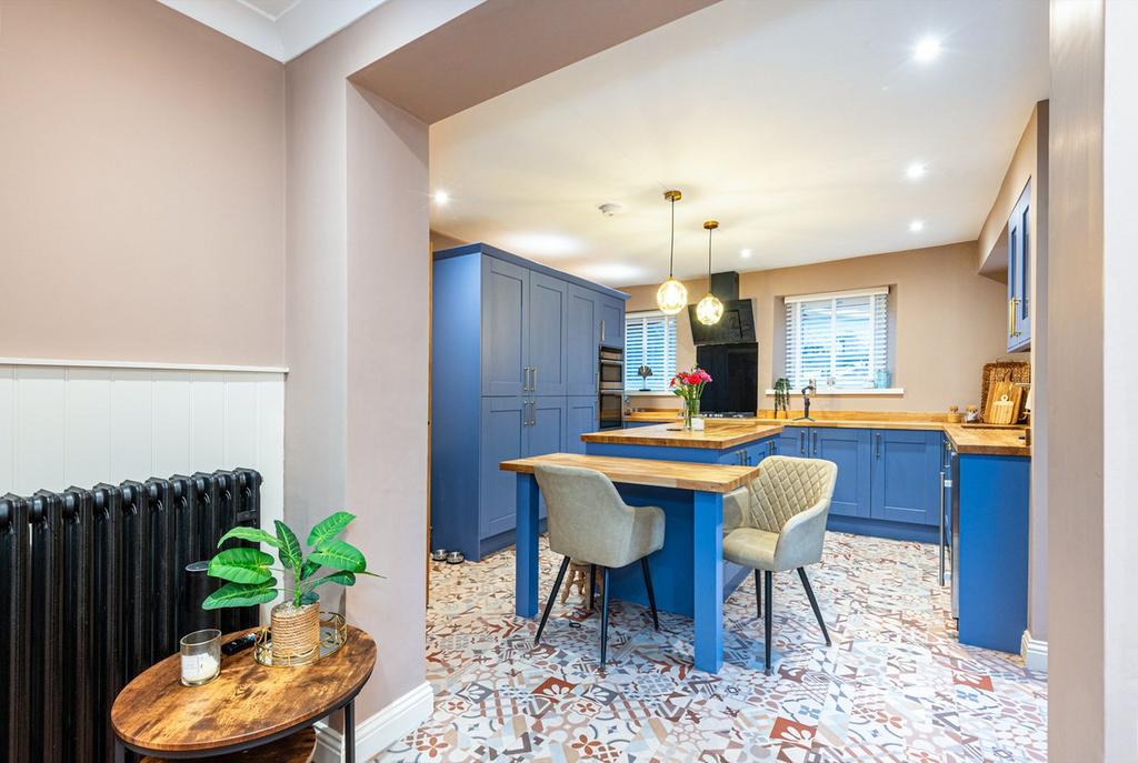 Dining Kitchen