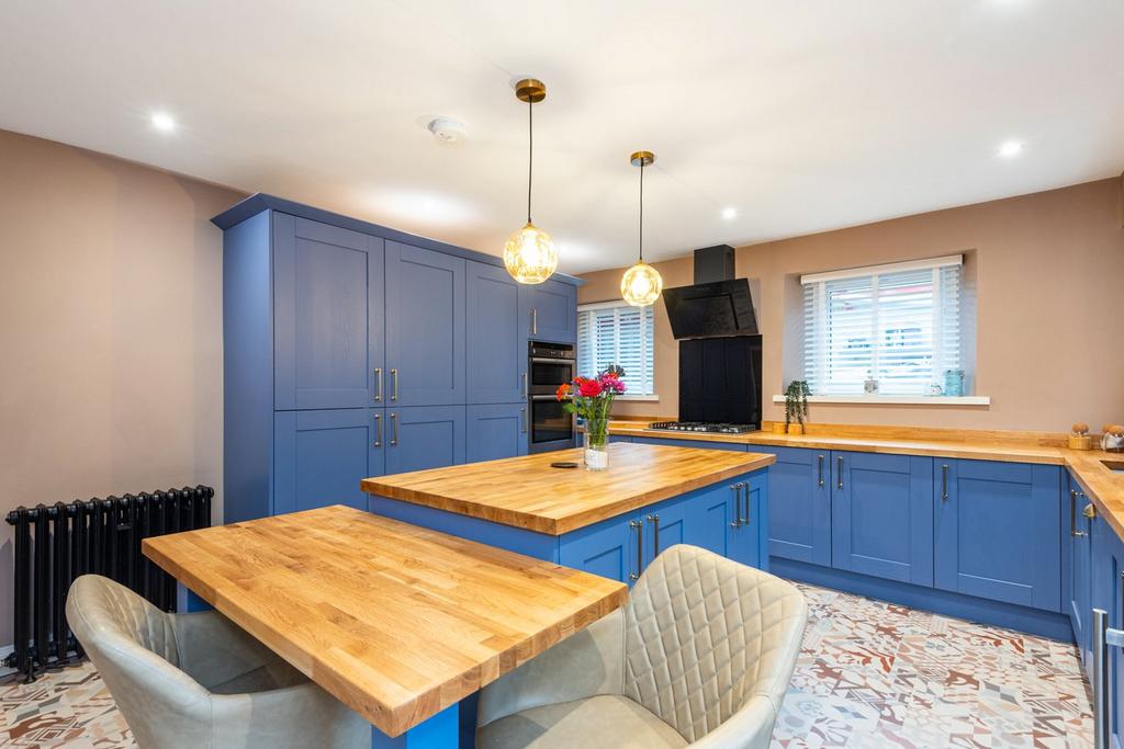 Dining Kitchen