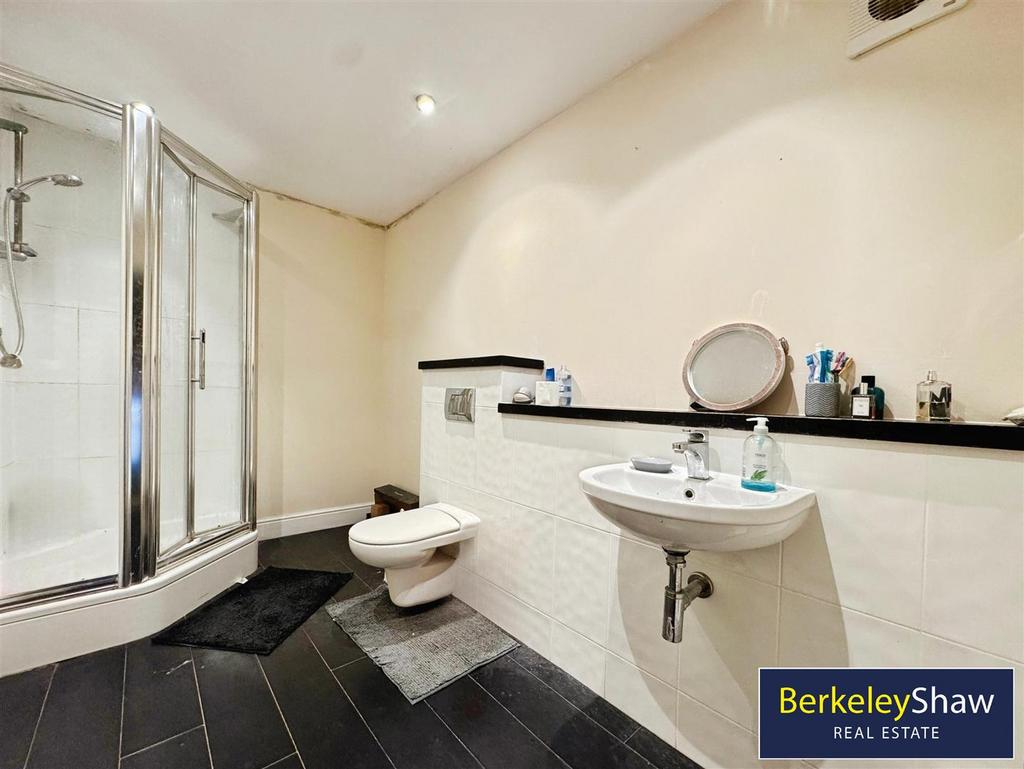 Master en-suite