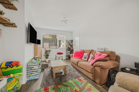 2 bedroom semi-detached house for sale, Greenfields Road, Reading, RG2