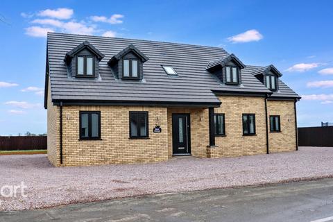 5 bedroom cottage for sale, Benwick Road, Doddington