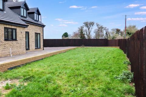5 bedroom cottage for sale, Benwick Road, Doddington