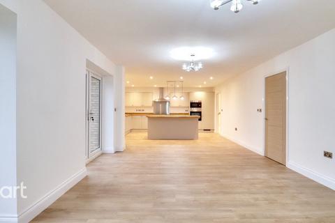 5 bedroom cottage for sale, Benwick Road, Doddington