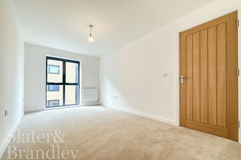 2 bedroom flat to rent, Maythorn House, 1 Bridgewater Close, NG2 4RR, NG2