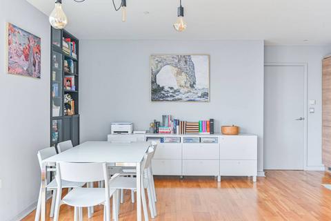 3 bedroom flat for sale, Cavatina Point, Deptford, London, SE8