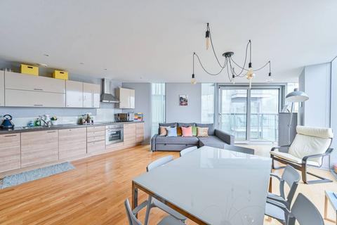 3 bedroom flat for sale, Cavatina Point, Deptford, London, SE8