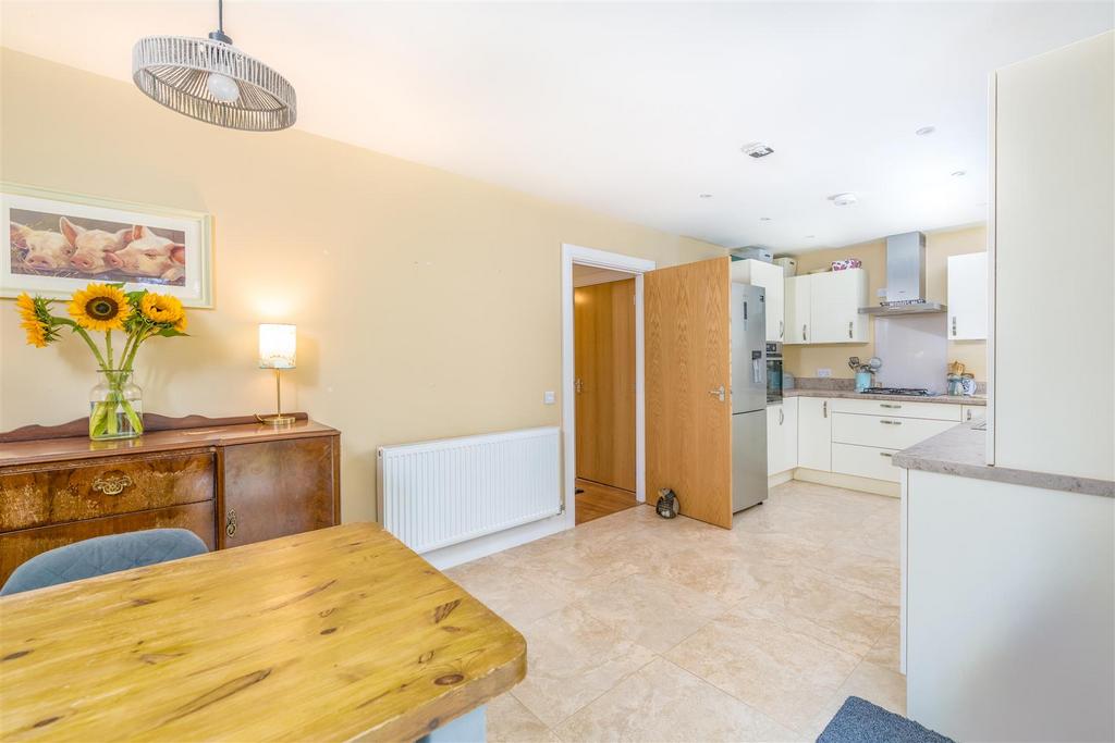 24 Dunglass Road Coldstream-07.jpg