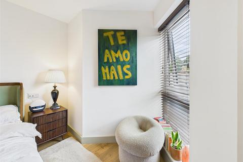 undefined, Apartment 4, 60 Little London Road