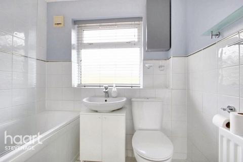 5 Barleycroft, Stevenage, SG2 9NP