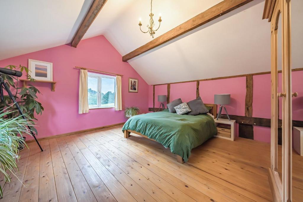 Bedroom 2.jpg