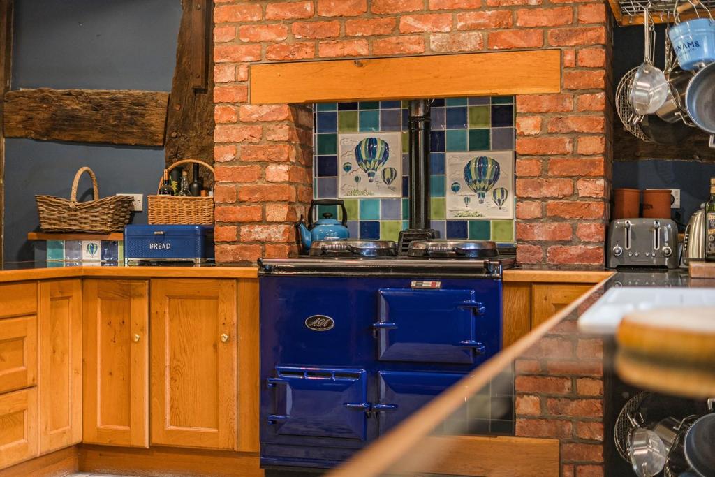 Kitchen AGA.jpg