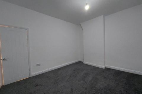 2 bedroom terraced house to rent, Grange Street, Burnley BB11