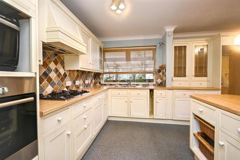 undefined, Elm Grove, Eastbourne