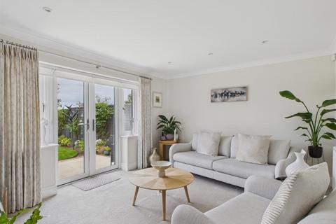 14 Bay Tree Close, Upton Upon Severn, Worcester, WR8 0SZ