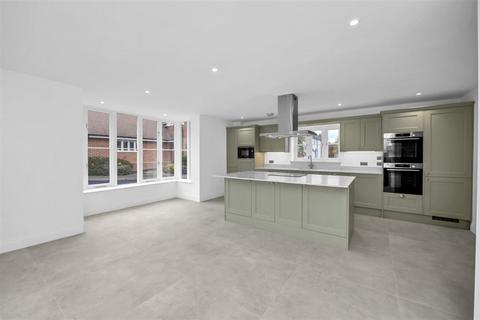 3 bedroom detached house for sale, Cherry Tree Close, Bury St. Edmunds