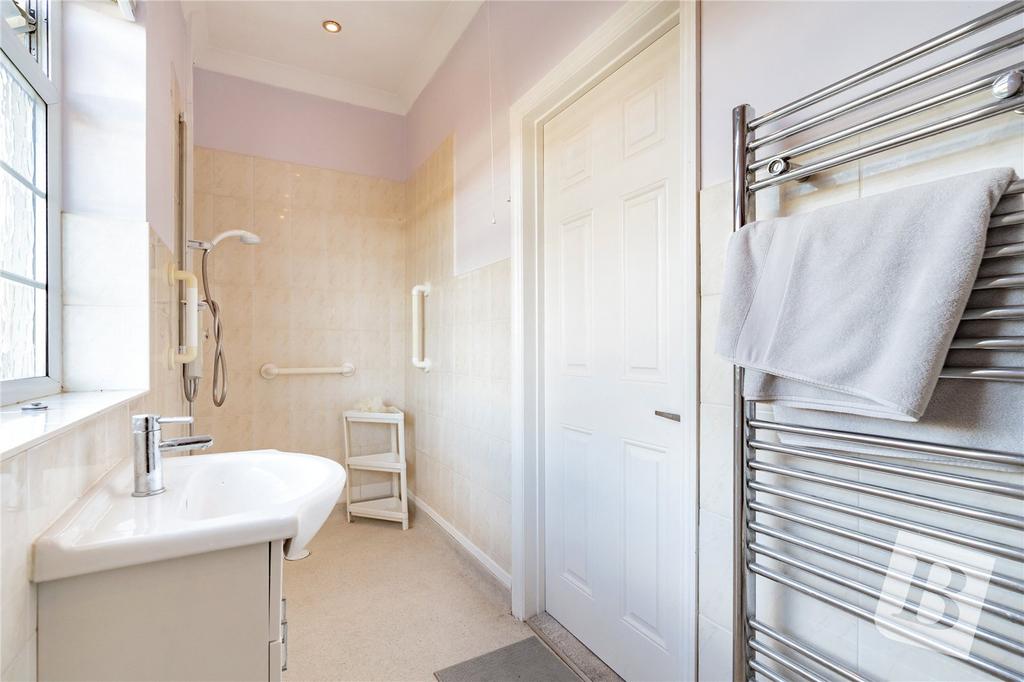 Ensuite