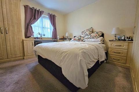 16 Ashbed Close, Abbeymead, Gloucester, GL4 5TT