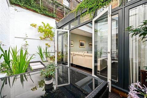 undefined, Macklin Street, Covent Garden, WC2B