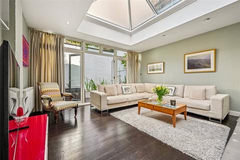 undefined, Macklin Street, Covent Garden, WC2B