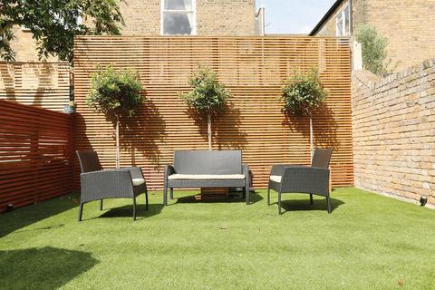 4 bedroom terraced house for sale, Gowan Avenue, London
