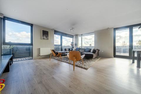 2 bedroom penthouse for sale, Amelia Street, Walworth, London, SE17