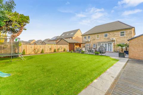 5 bedroom detached house for sale, 36 Beaufort Row, Overstone, Northampton