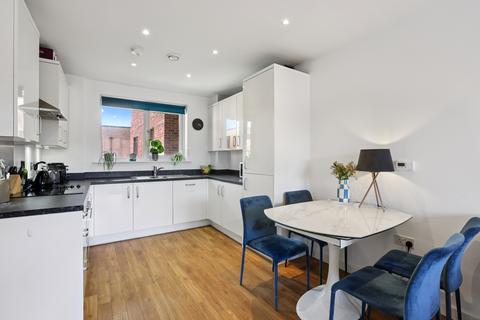 undefined, Myers Court, Brentford, Greater London, TW8