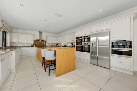 7 bedroom detached house to rent, Chavey Down Road, Winkfield Row, Bracknell, Berkshire, RG42