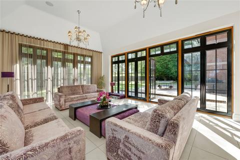 7 bedroom detached house to rent, Chavey Down Road, Winkfield Row, Bracknell, Berkshire, RG42