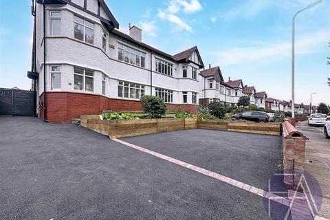 Hillside Road, Southport PR8