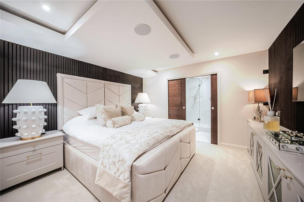 Lower Bedroom