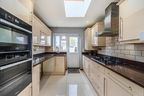 undefined, Courtenay Avenue,  Harrow,  HA3