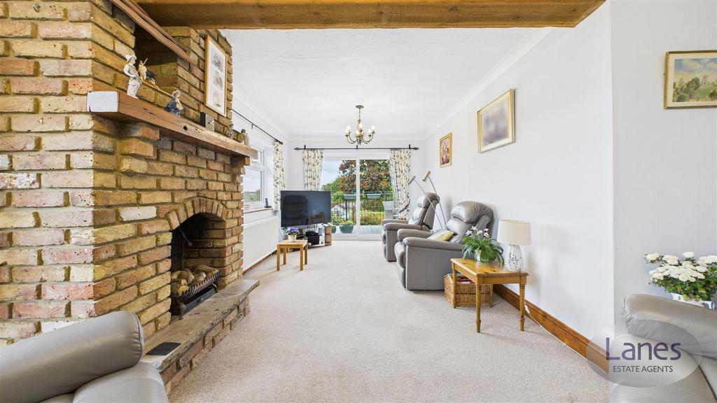 CAM03457 G0-PR0035-STILL034.jpg