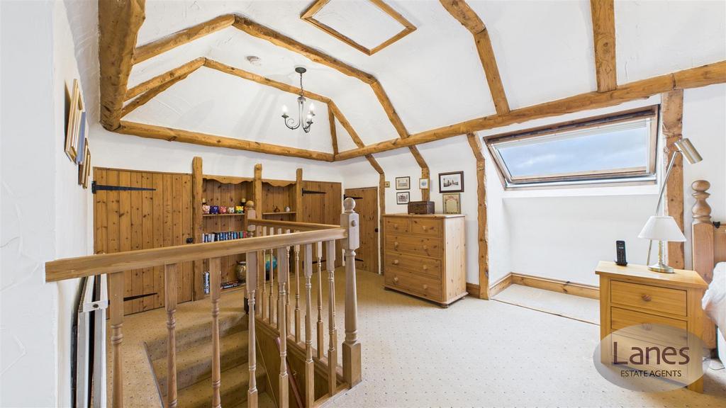 CAM03457 G0-PR0035-STILL029.jpg