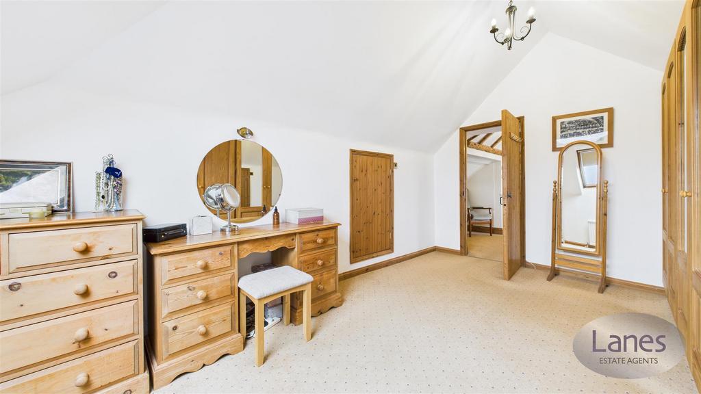 CAM03457 G0-PR0035-STILL026.jpg