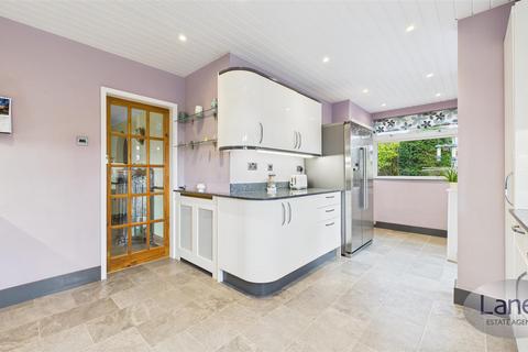 4 bedroom detached bungalow for sale, Cromwell Road, Hertford