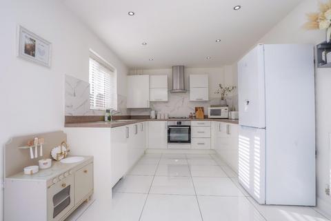 undefined, Waddington Drive, Snaith, DN14 9FA