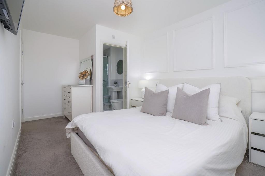 9 Waddington Drive, Snaith, DN14 9 FA DSC00848.jpg