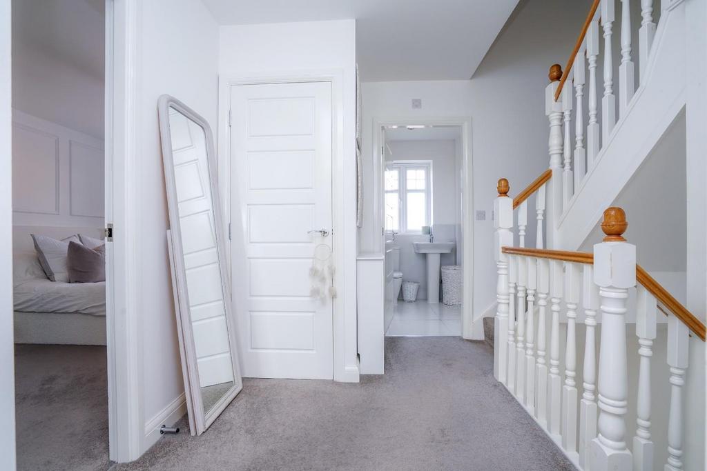 9 Waddington Drive, Snaith, DN14 9 FA DSC00868.jpg